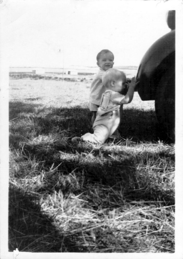 Adrian Smith and Robert Nicol at Morgo Street park, 1941 