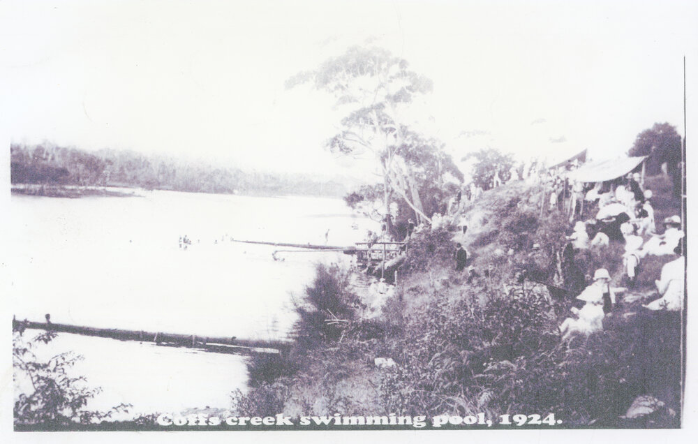Swimming carnival in Saltwater Creek, 1924