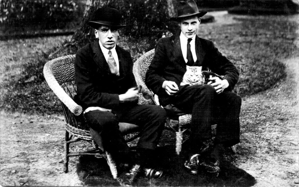 Brothers Robert and David Nicol, 1910s