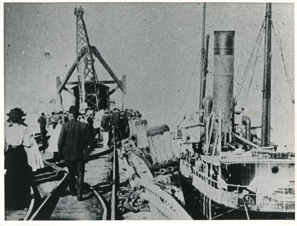 Sunday afternoon at the Jetty, c.1905