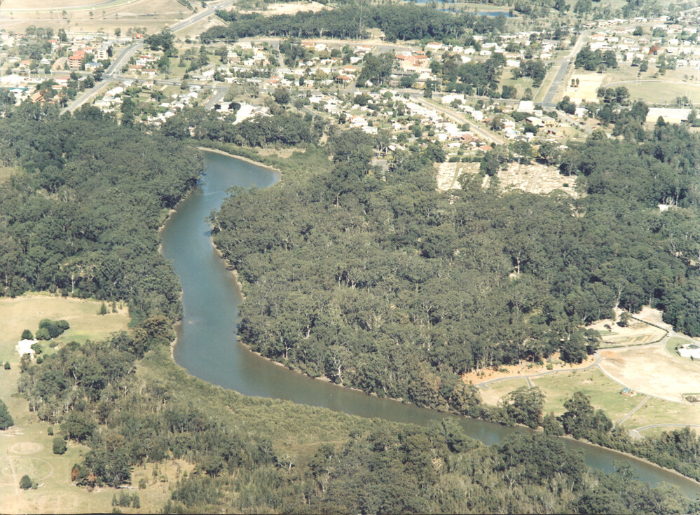 Aerial view of the Historic Cemetery and Coffs Creek, August 1990