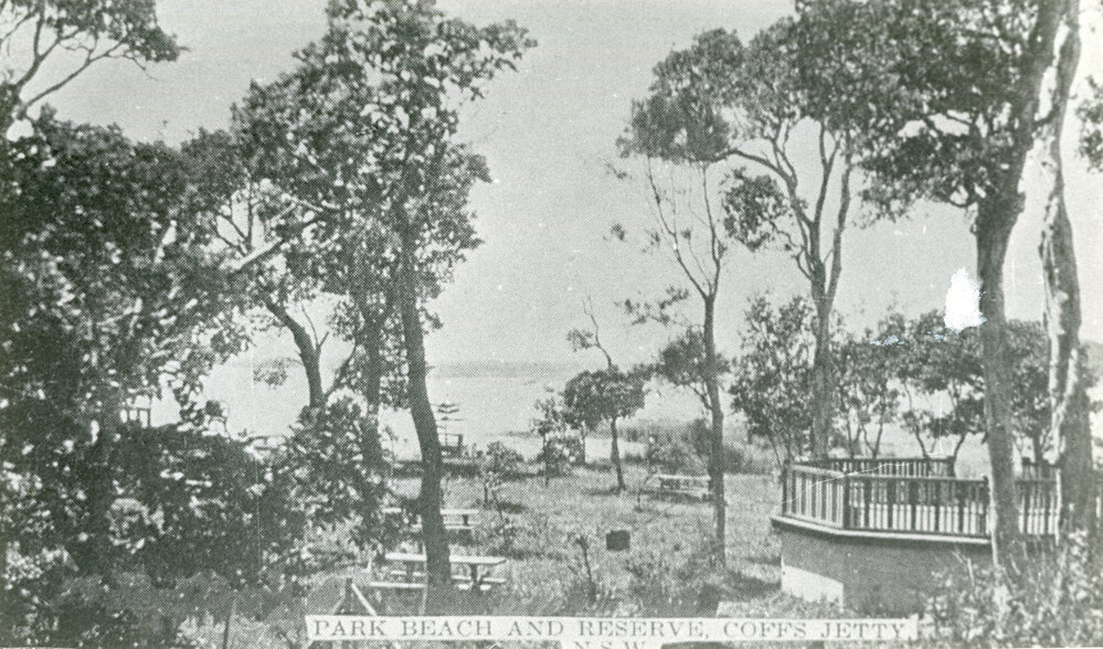 Park Beach Reserve and band rotunda, c. 1940