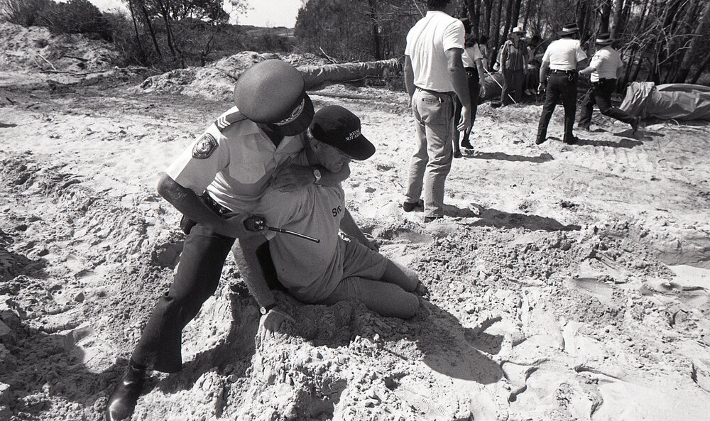 Arresting a protestor, 27 November 1991