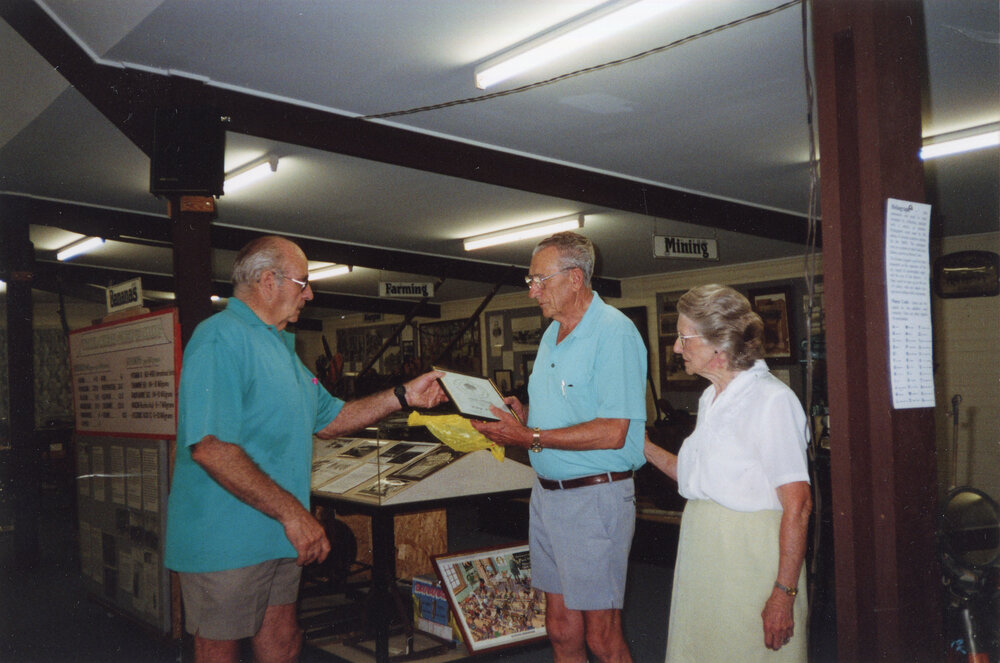 Presentation of the Ringwood Award to Ray Kratz, 1996