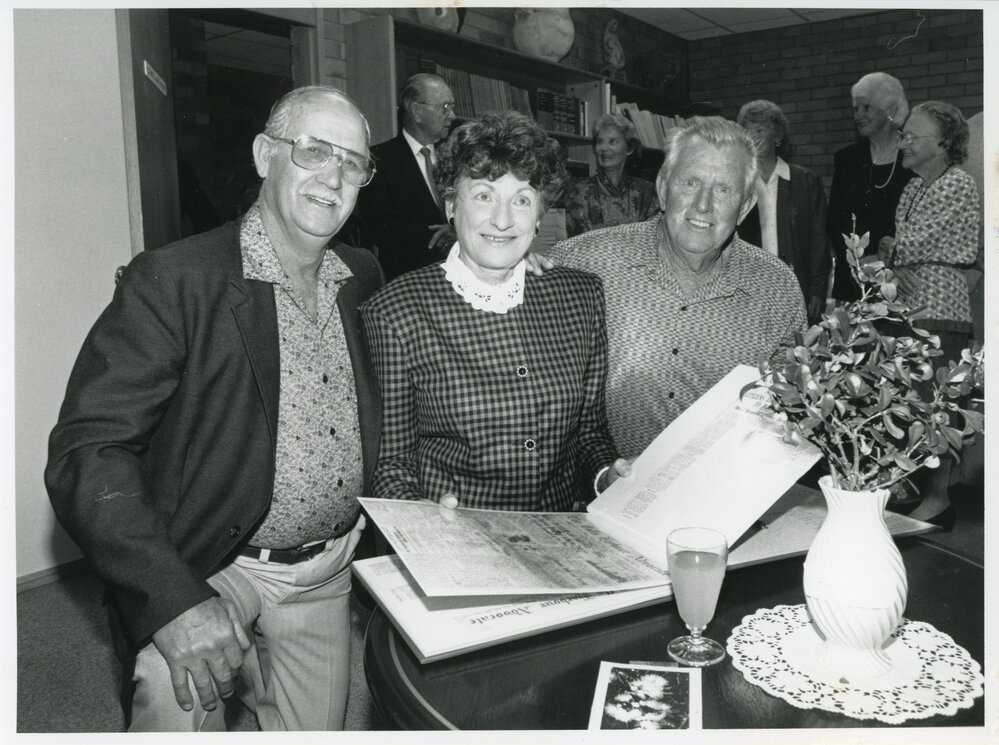 A civic welcome for Marjorie Jackson Nelson in the Council Chamber, 4 August 1992