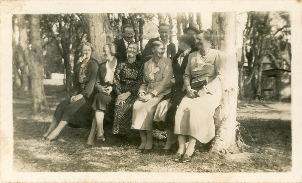 Gardiner family at Bonville Beach, 1921