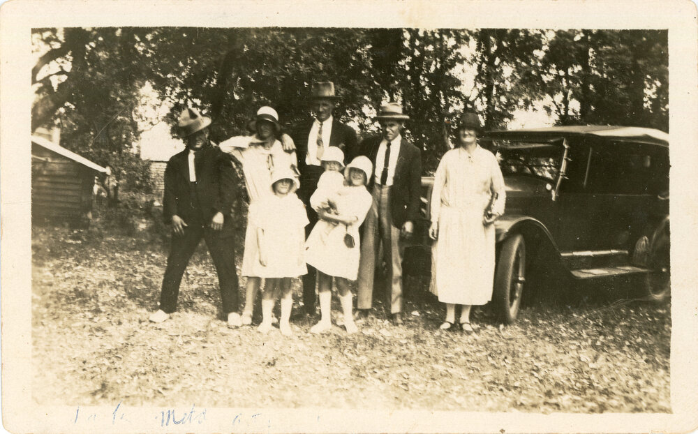 Gardiner family with car, 1931