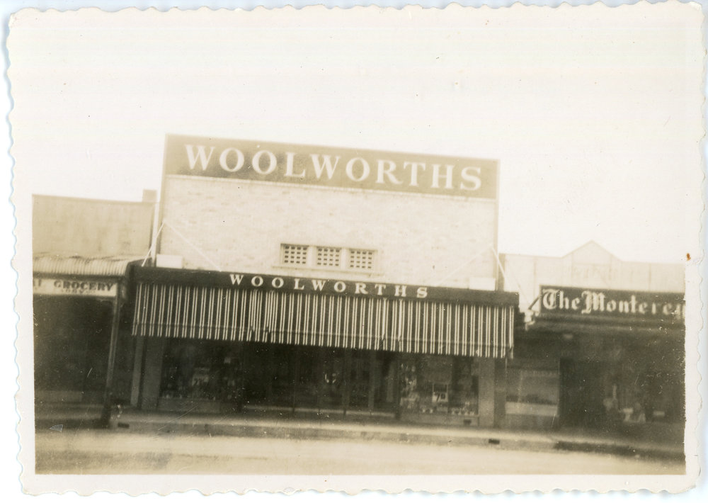 The original Woolworths on Park Avenue, 1950
