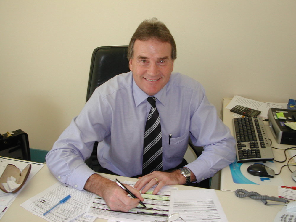 Chief Operating Officer Greg Jenke at at Baringa Private Hospital, 2006