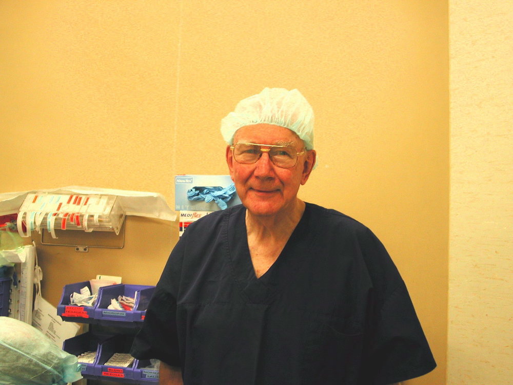 Surgical Assistant Doctor Robin Jelliffe at Baringa Private Hospital, 2006