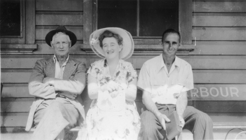Joseph Hill with Margaret Bevan and Chris Lewthwaite at the Coffs Harbour Railway Station, 1951