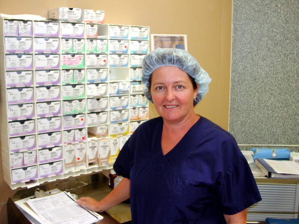 Theatre Sister Jenny Malouf in Baringa Private Hospital Theatre, 2006