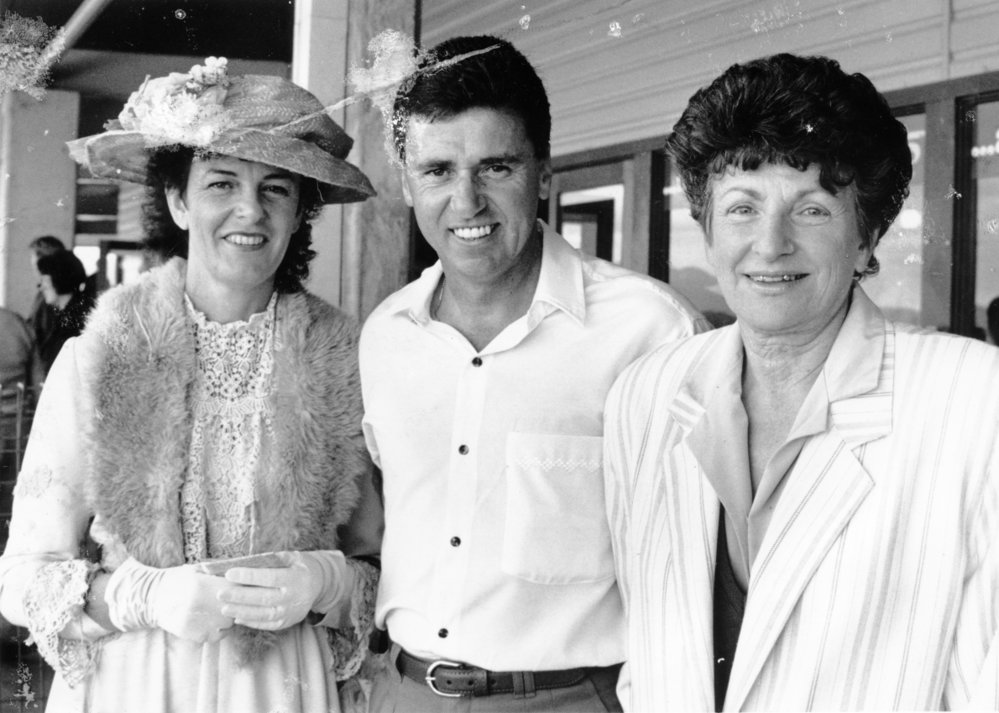 At the races, 1 August 1992