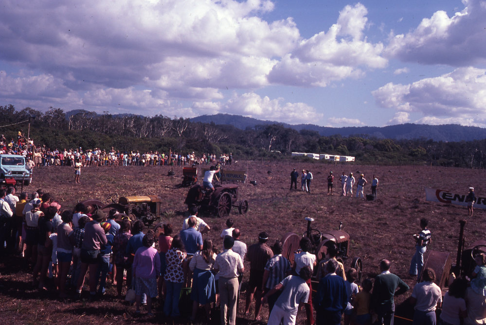 Emerald Beach tractor races celebrate the Banana Republic, c.1981