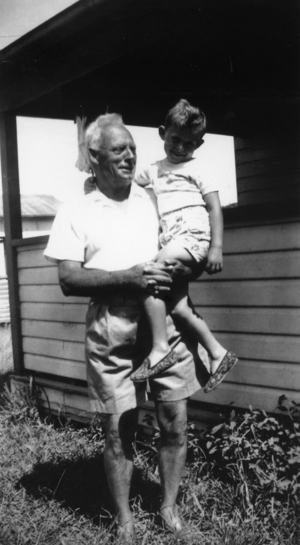 George Blakey with his grandson Ross Young at Bonville Reserve, 1947