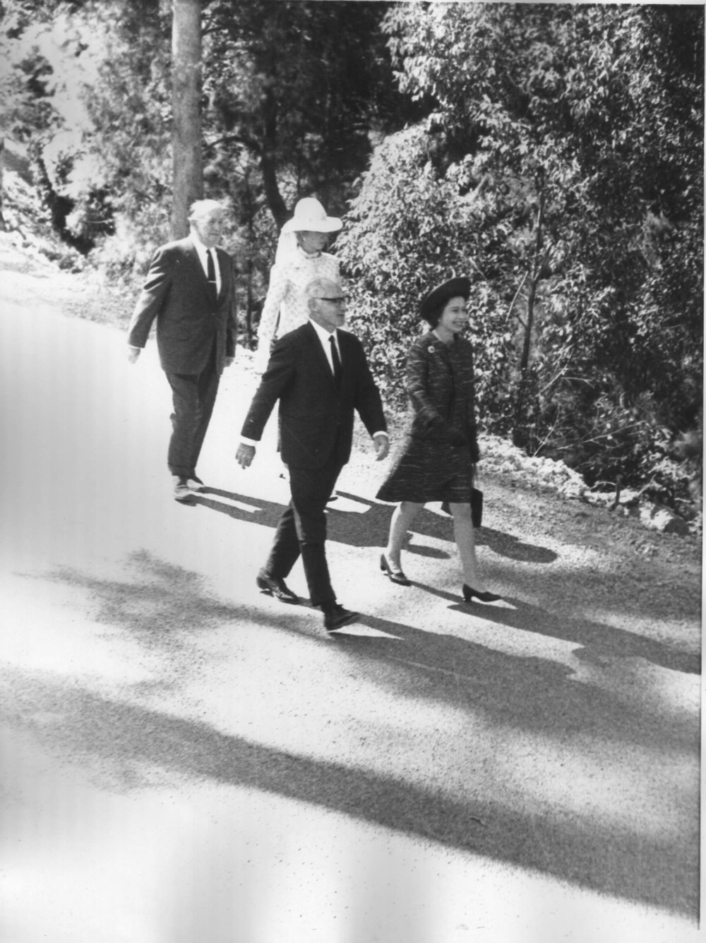 The Queen and Princess Anne at Bruxner Park, April 1970
