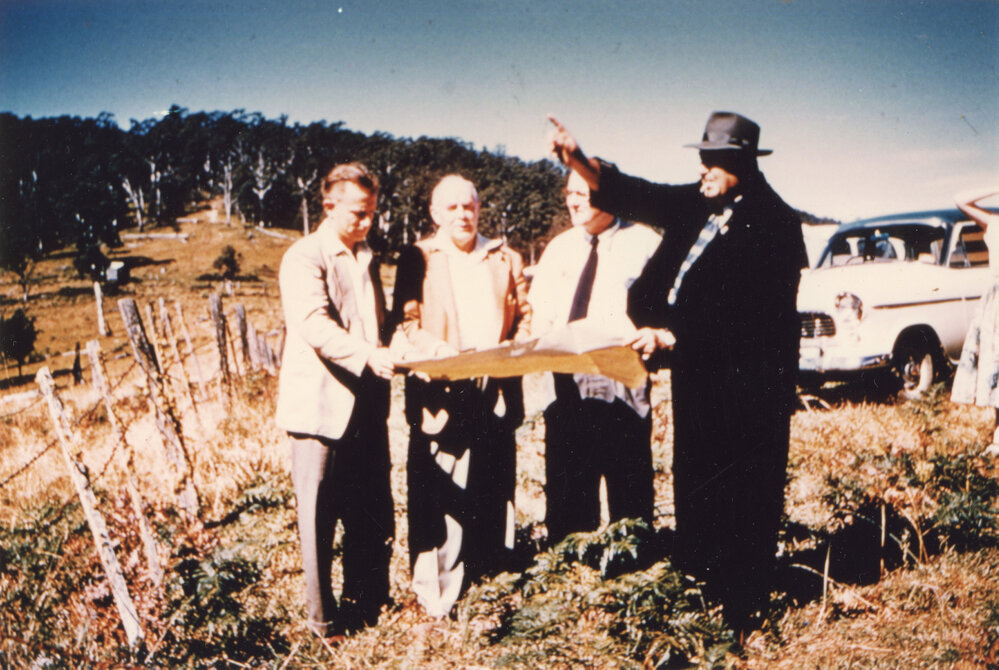 Showing fellow Councillors where the Bailey Water Scheme should go