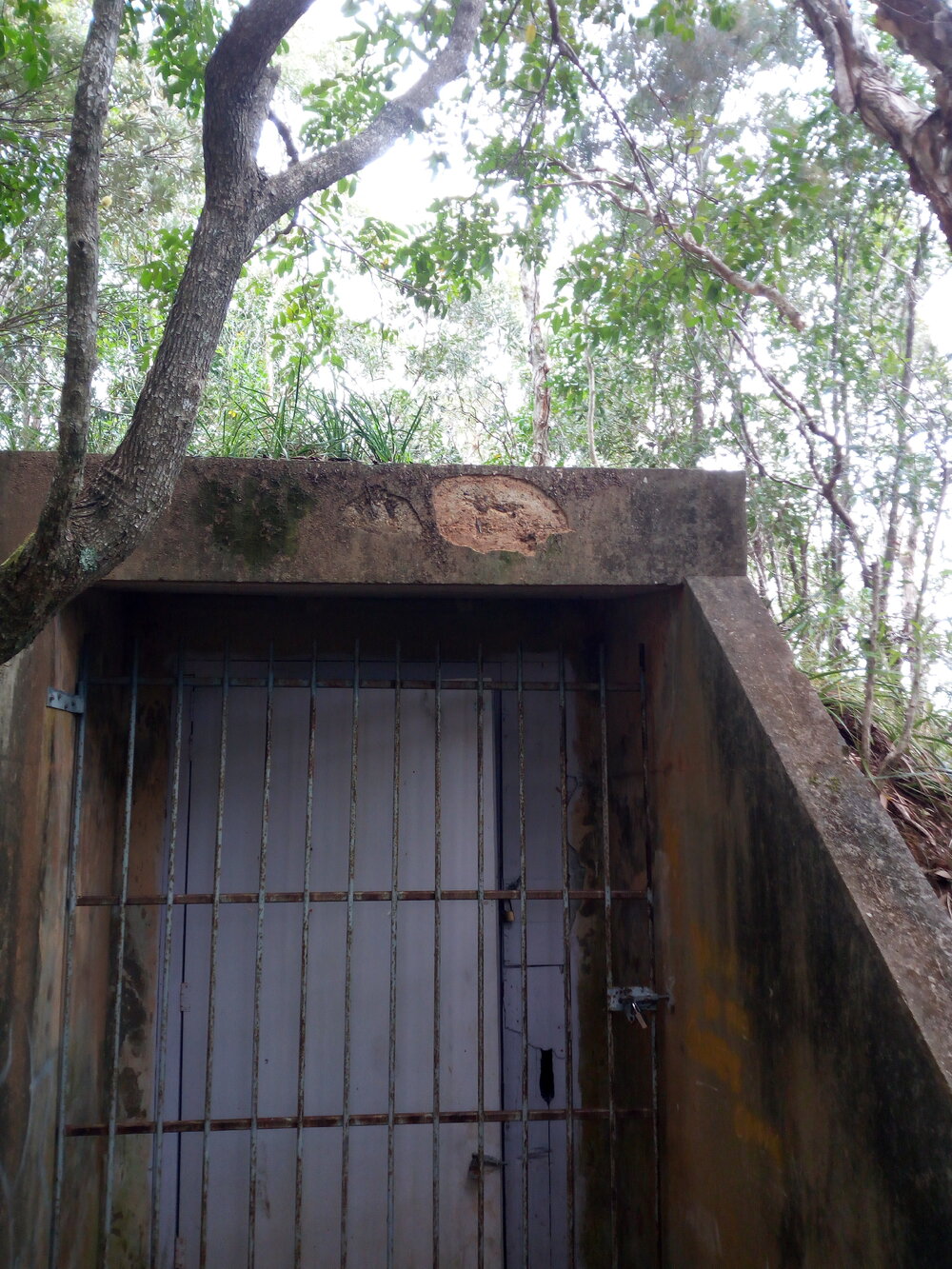 World War II bunker on Dowsett Drive, 25 May 2018