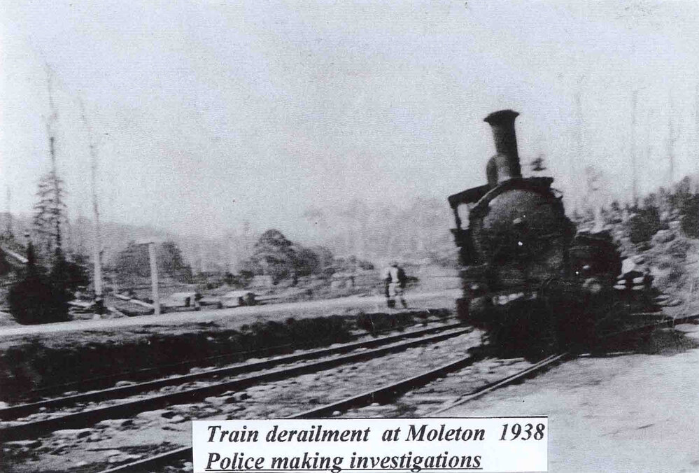 Train derailment at Moleton, October 1936