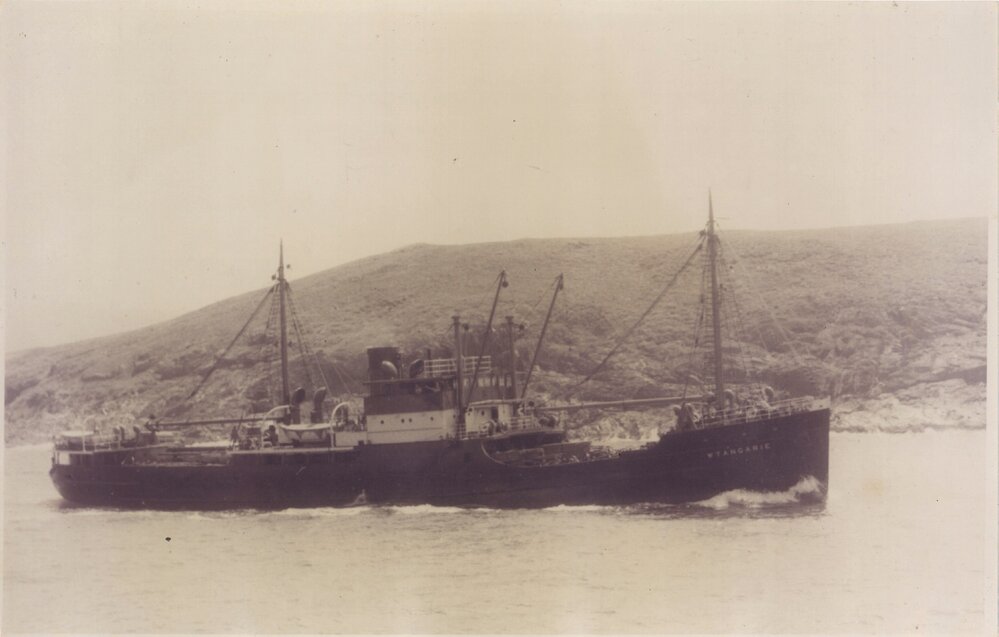 MV Wyangarie leaves Coffs Harbour for the last time, 1954