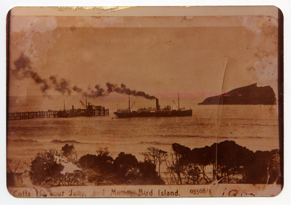 Ship leaving Coffs Harbour Jetty, 1912
