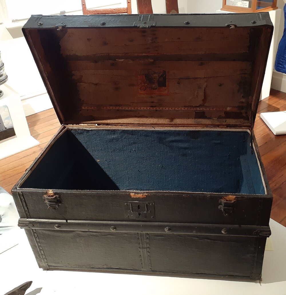 Luggage Trunk