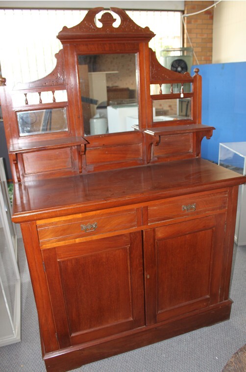 Sideboard