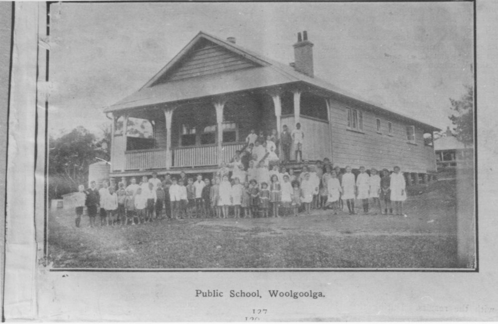 Pupils outside Woolgoolga Public School, 1920s