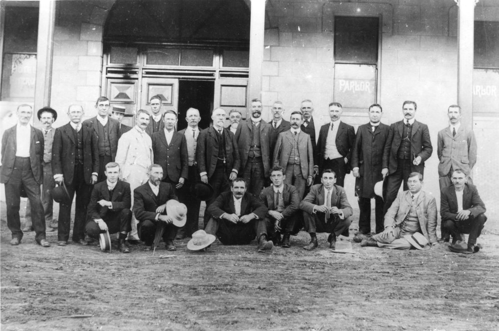 Opening day at the Fitzroy Hotel in Grafton Street, 1908 