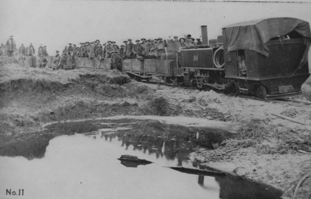Steam train carrying soldiers during World War I, 1917