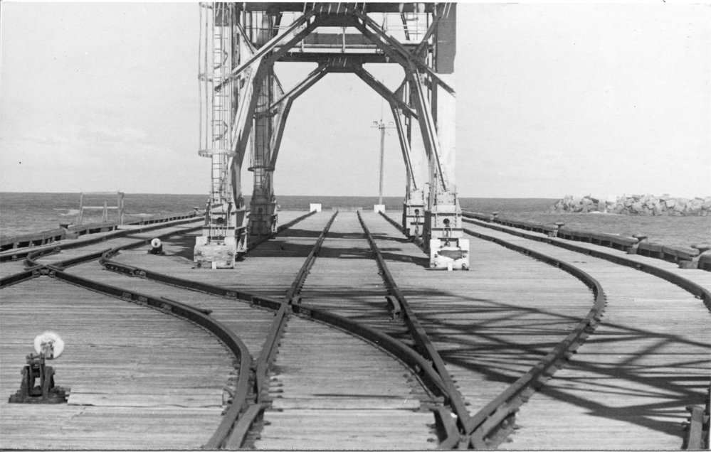 Railway lines on Coffs Harbour Jetty, February 1980