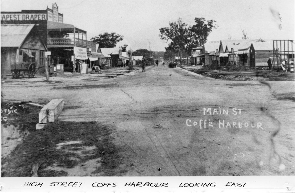 Looking east along High Street, c. 1890