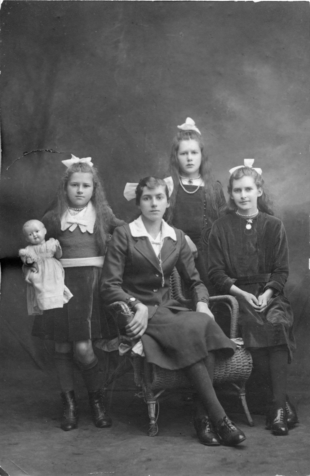 Portrait of Amy, Olive, Kay and Maude Black, 1924 