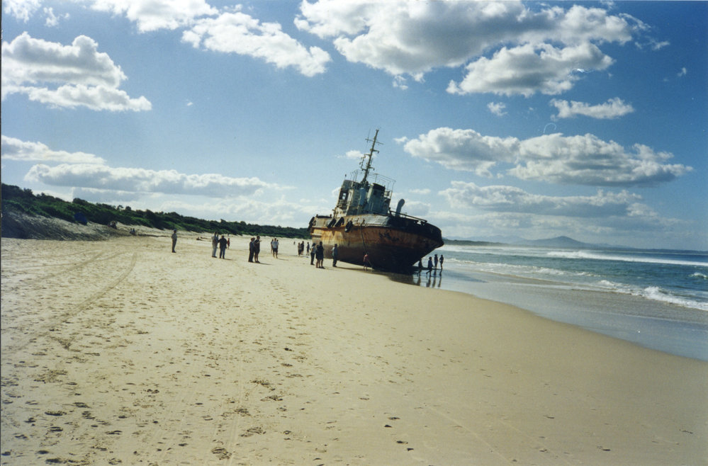 Refugee boat Zhou Gan Tou from South China beached at Scotts Head, 10 April 1999 