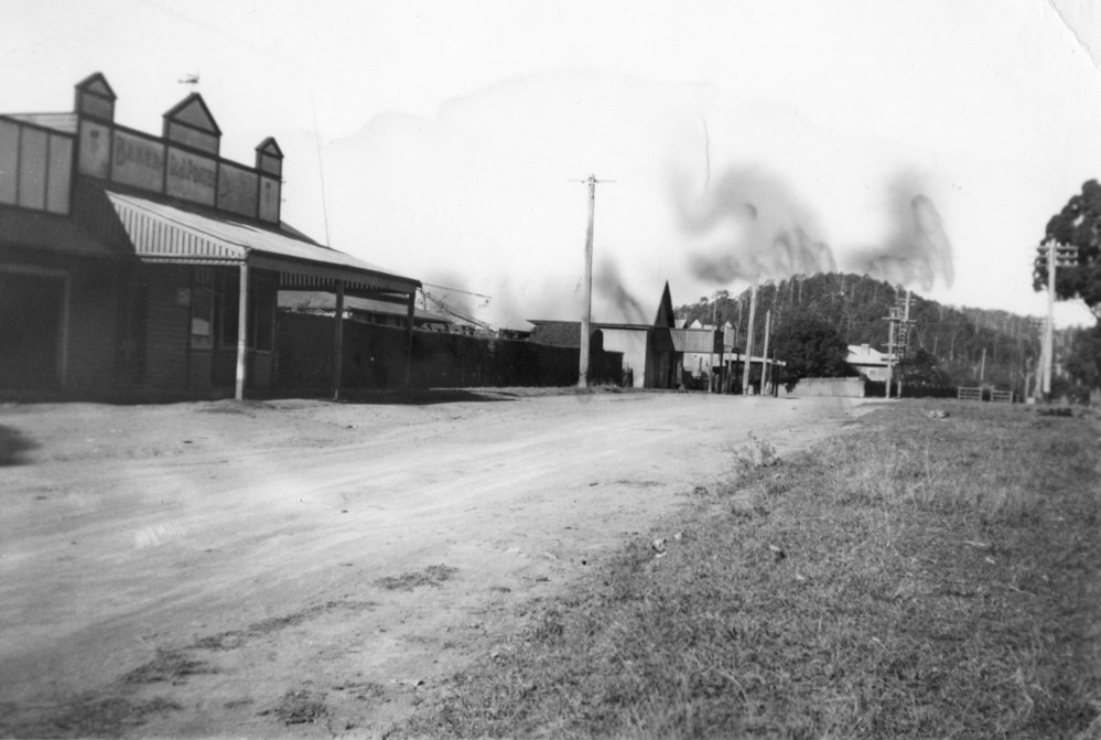 Main street of Nana Glen Rail, 1940