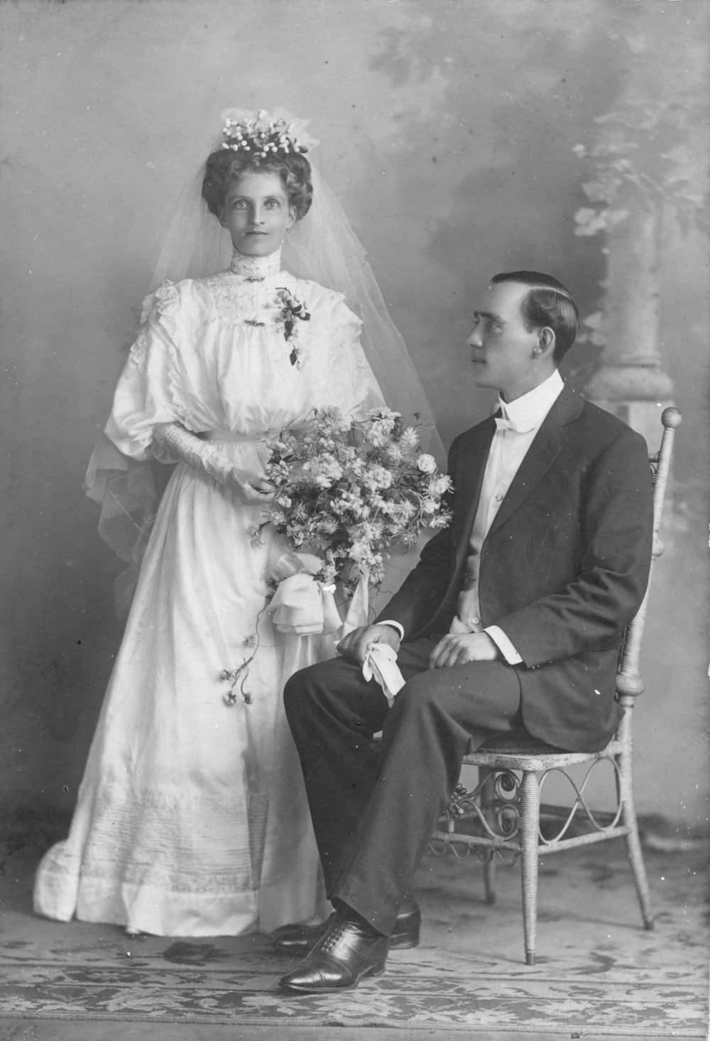 Wedding portrait of Amandus Hoschke and Helen Dammerel, 1908