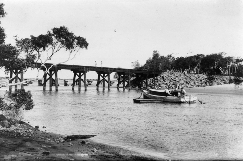 Railway bridge over Coffs Creek