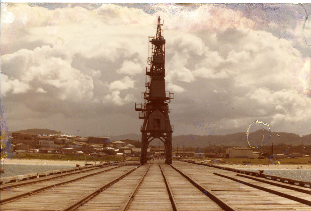A decommissioned Stothert &amp; Pitt crane on the Jetty, March 1984 