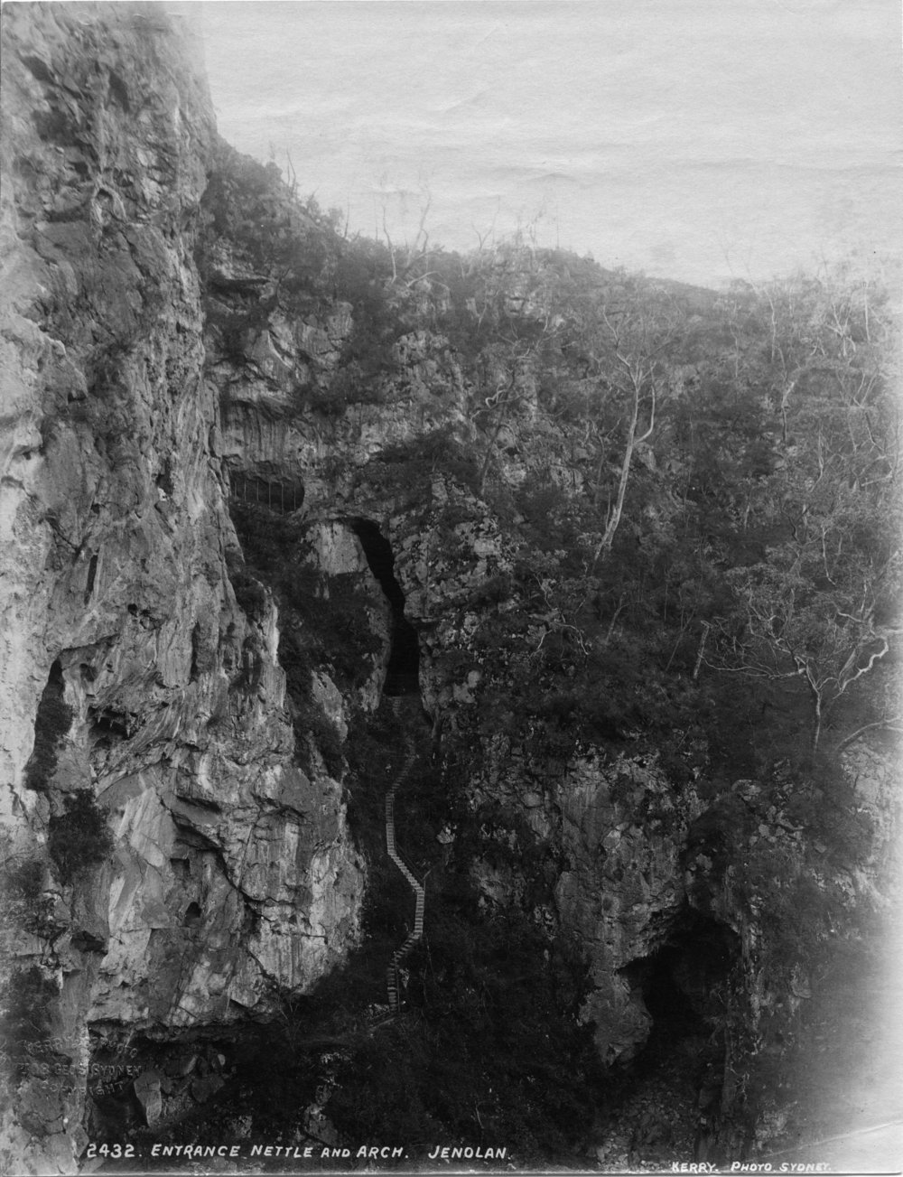 Entrance to the Nettle and Arch at the Jenolan Caves, c.1905