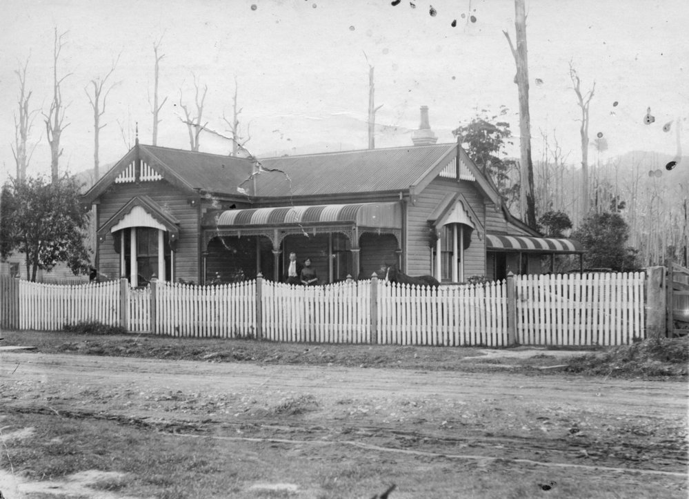 Matten's Corner, 1917 