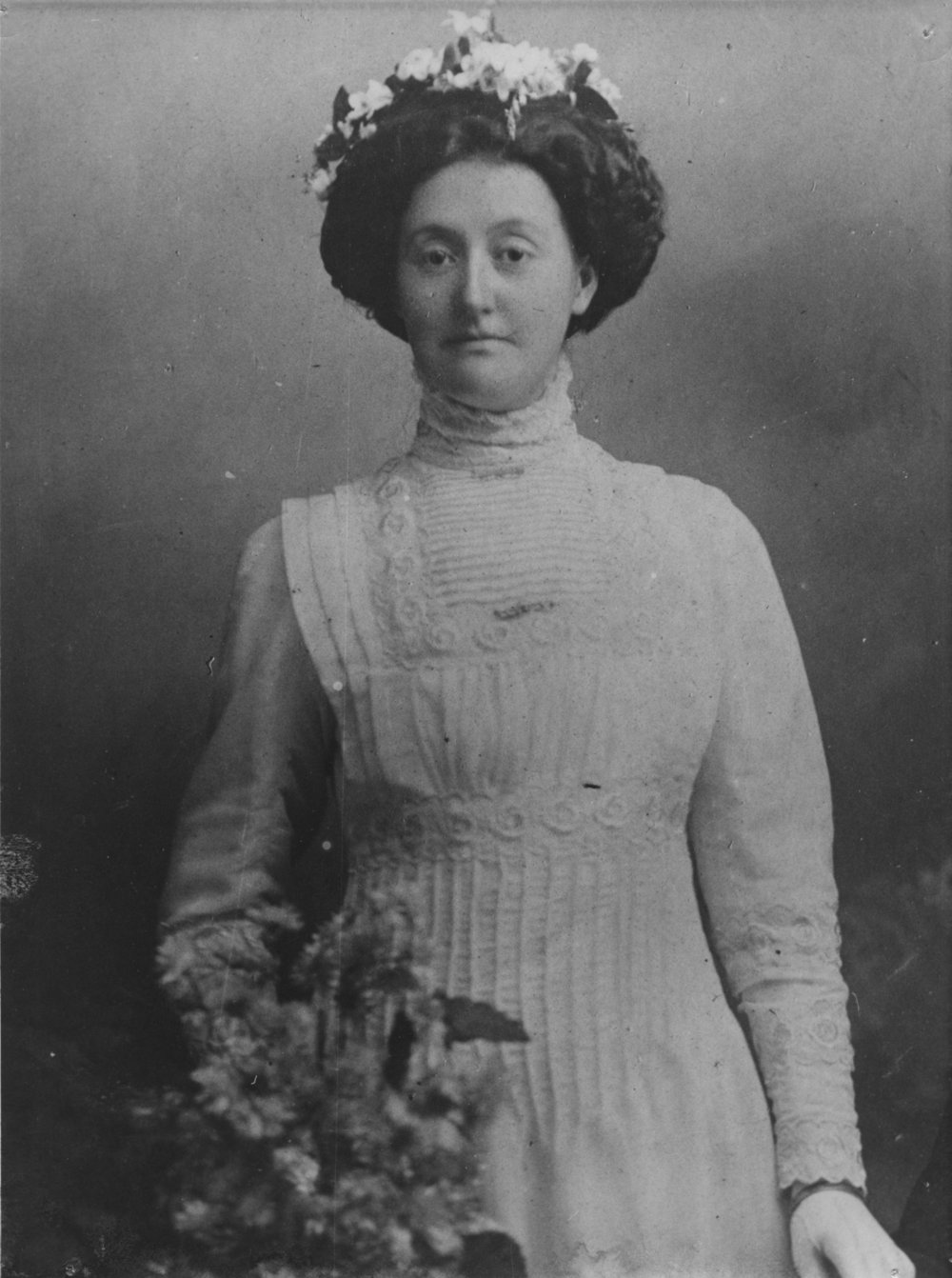 Wedding portrait of Edith Ferrett, September 1910