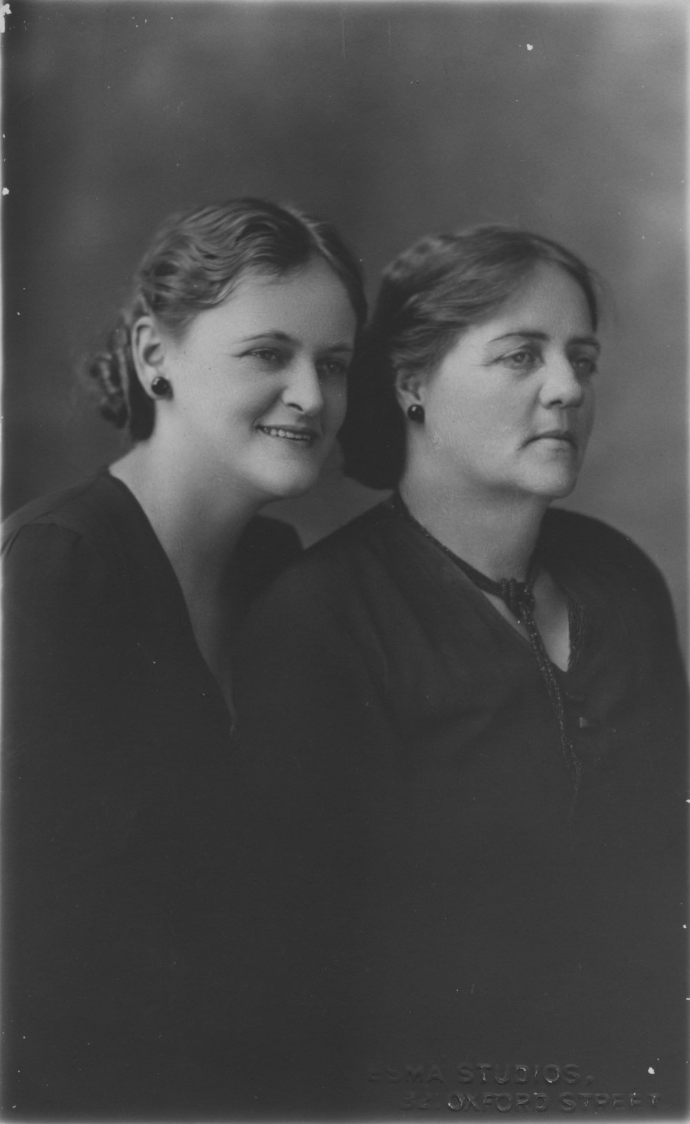 Portrait of Lily and Gwenda, 1910-1912 