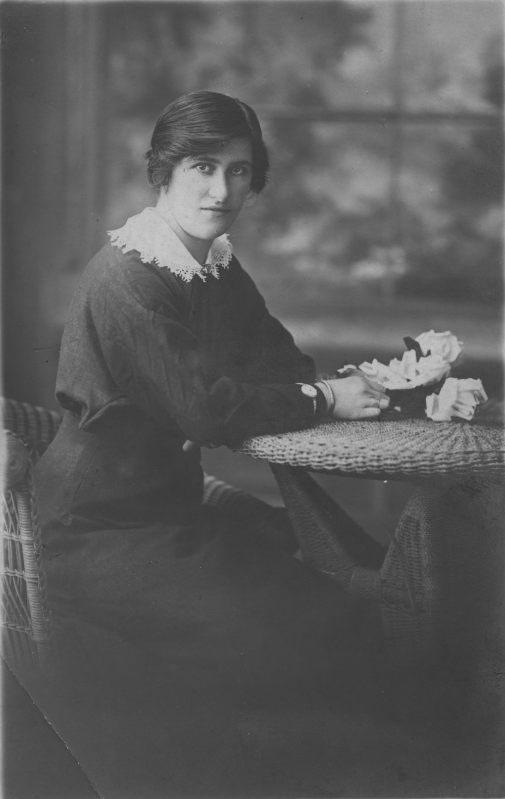 Portrait of Lola Frost, 1920