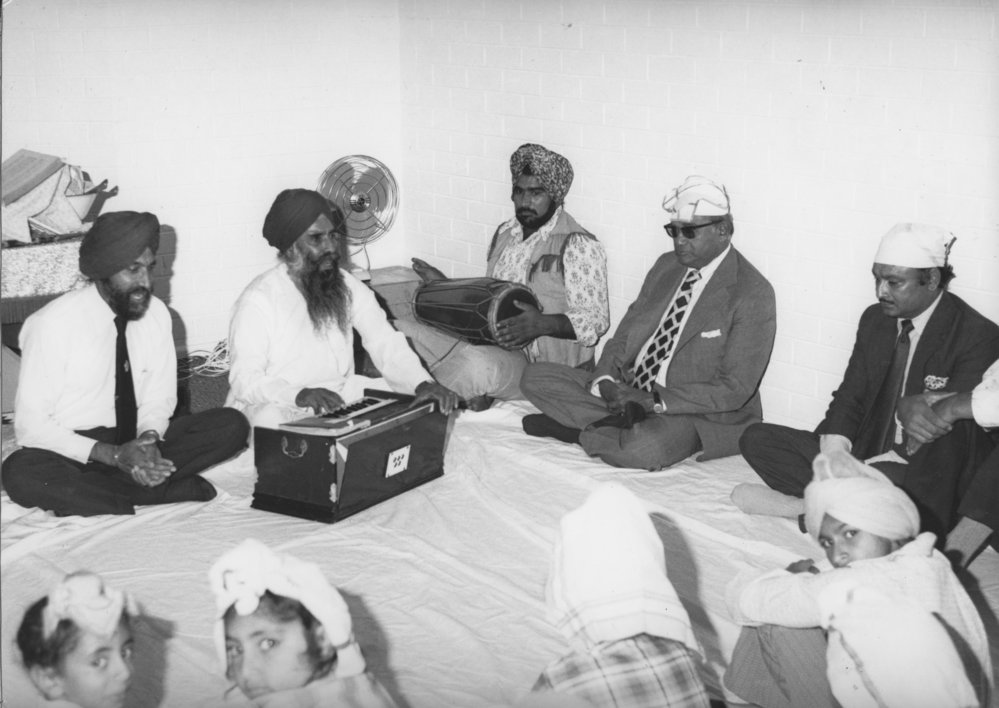 A welcome ceremony in Guru Nanak Sikh Temple for India's High Commissioner Dr. Sinha, 5 March 1976
