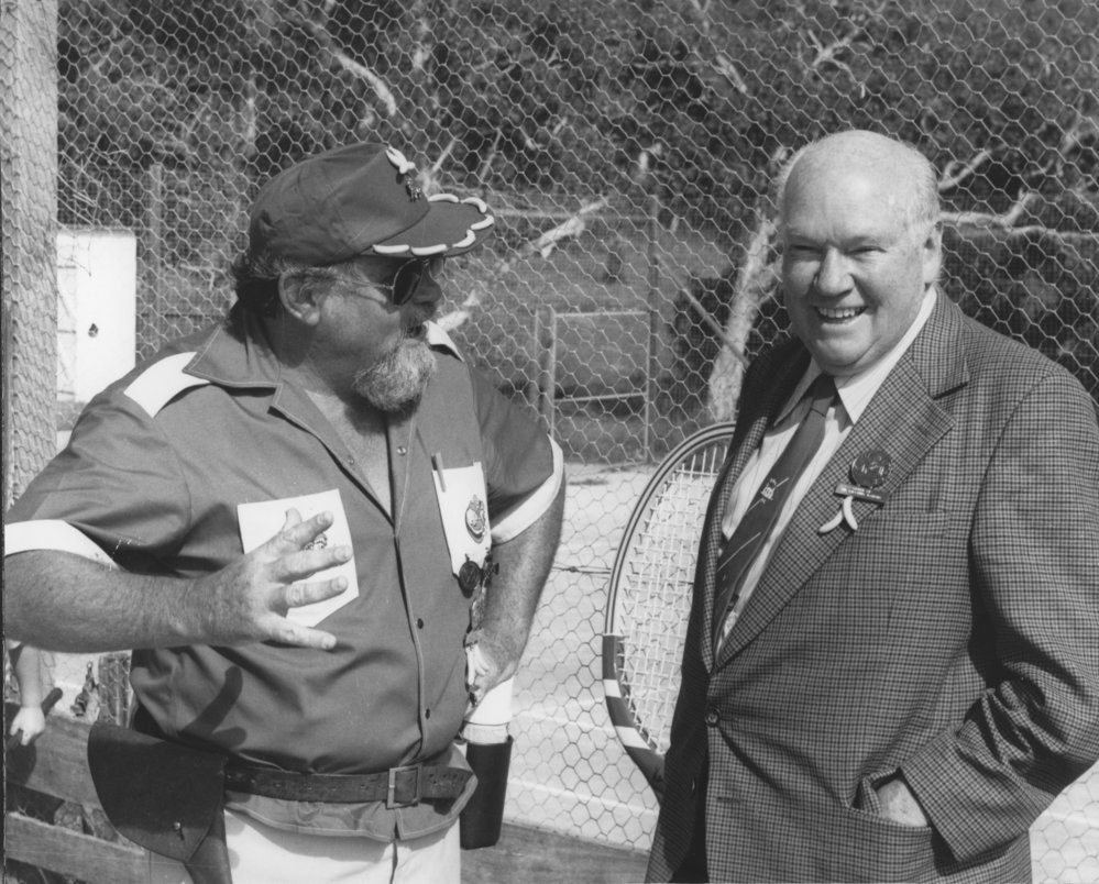 El Presidente of the Banana Republic Garry Nehl and roving ambassador Fred Daly with his "Order of the Ripening Banana", 12 May 1979