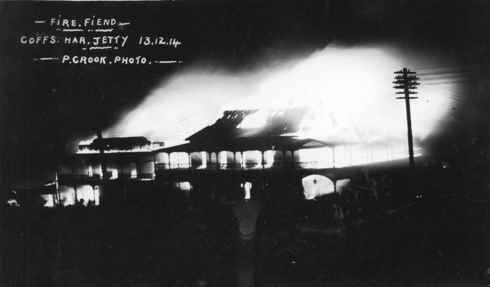 Jetty village fire, 13 December 1914 