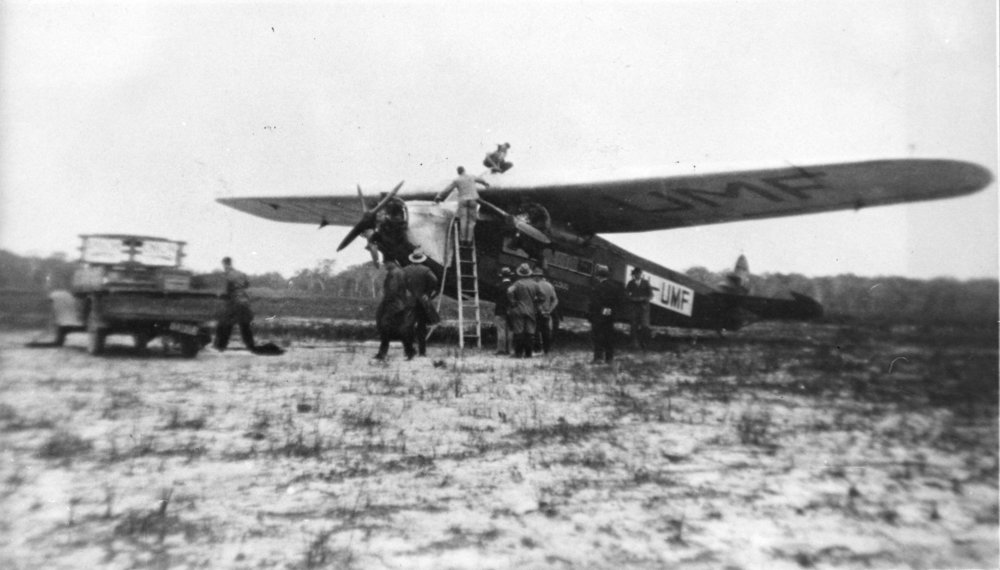 The 'Southern Cloud' refuelling, 29 January 1930 