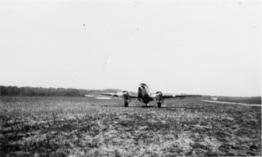 Stinson Mail Plane at Coffs Harbour Aerodrome, 16 December 1936 