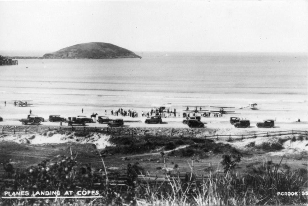 Aeroplanes at Jetty Beach, August 1928