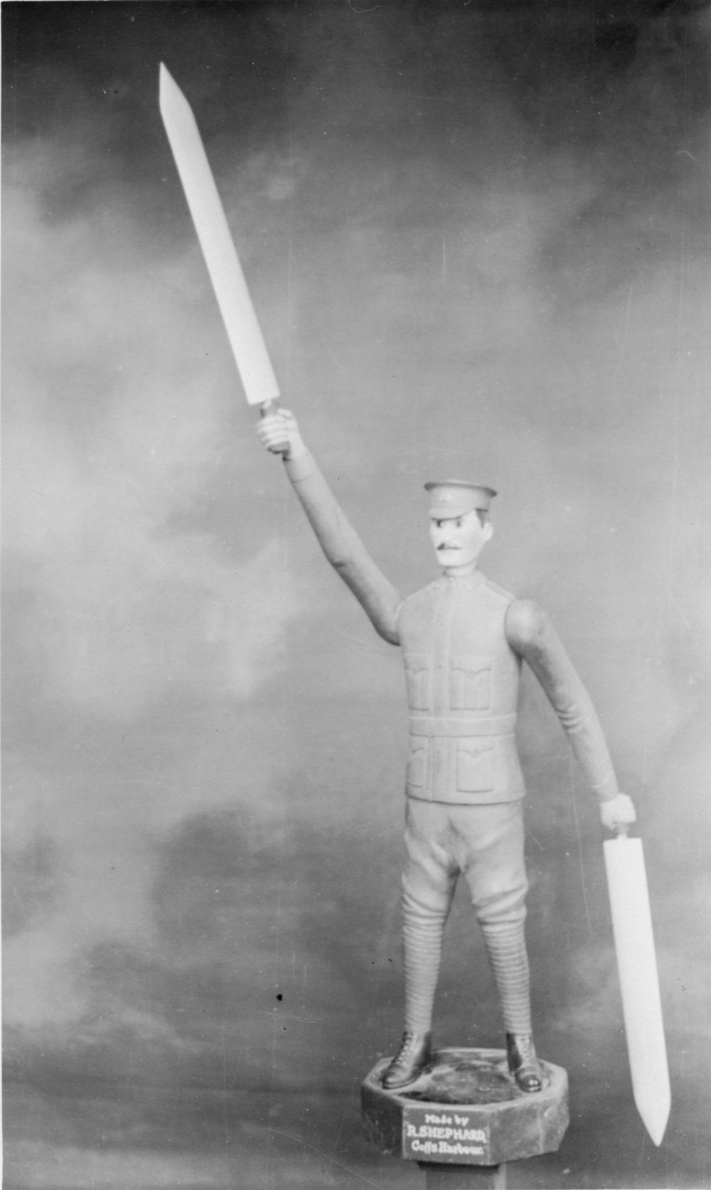 Small model of a soldier, 1915